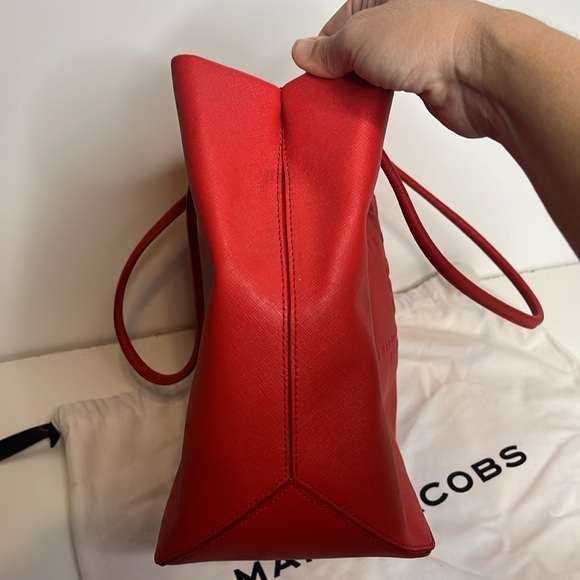 The Marc Jacobs East/West leather tote - Picture 8 of 8